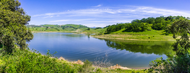 Panoramic view of Calero reservoir, Calero county park, Santa Clara county, south San Francisco bay area, California - obrazy, fototapety, plakaty