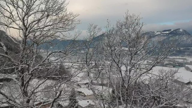 the city of w&radic;&part;rgl in winter from above
