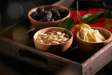 Vietnamese jams and red enveloped for lunar new year