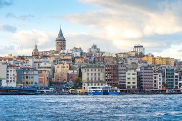 Obraz premium Istanbul city skyline in Istanbul, Turkey