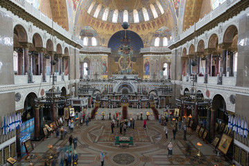 Obraz premium Interior of the Naval Nikolsky Cathedral in Kronstadt.