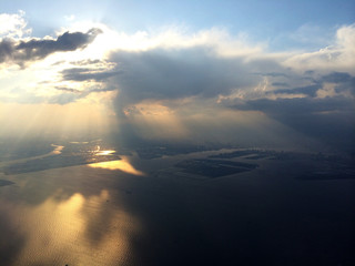 空, 雲, 雲, 青, 自然, 太陽, 夕焼け, 旋律の美しい, 景色, 日の出, 光, 高い