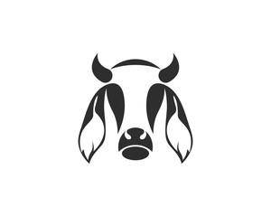 Vector of cow design on white background. Vector illustration. Farm Animals. - Vector