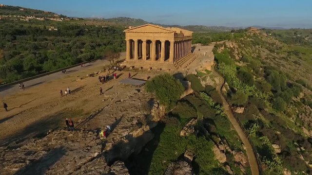 Apollontempel in Agrigento in Sizilien - Flugaufnahme