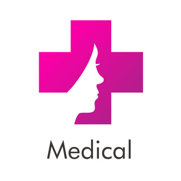 Logotipo abstracto con texto Medical con cruz color morado con cara de mujer en espacio negativo