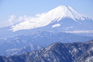 Fototapeta na wymiar 厳冬の富士山