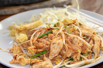 chicken pad thai