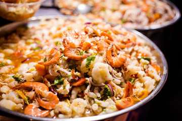 Chicken leg prawn sour salad