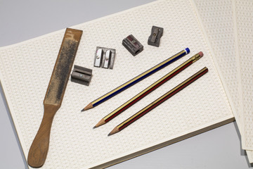 Matériels à dessin 