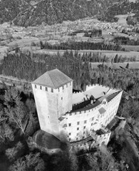 Obraz premium Aerial view of Lienz Castle and valley in winter season, Austria