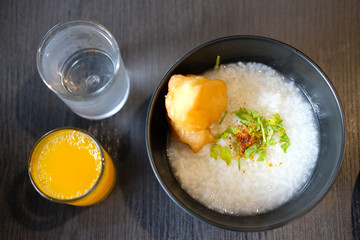 Rice soup with mince pork and vegetable