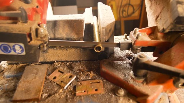 details band sawing machine for ferrous materials, used by blacksmiths to cut rods and metal plates