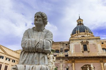 Fototapeta na wymiar Statue of old woman, Sicily Historic Buildings baroque Architecture Cathedral