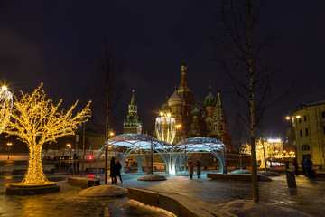Fototapeta na wymiar Zaryadye park in Moscow during New Year and Christmas holidays in the early morning, Moscow, Russia