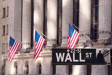 Fototapeta premium Financial Center on Wall Street