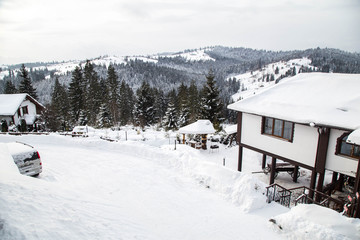 Fototapeta na wymiar Winter Carpathian landscape in Yaremche 