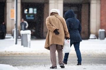 Fototapeta premium Starsza pani, stary