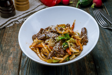 fried Udon with beef and vegetables