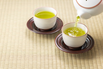 お茶を淹れる