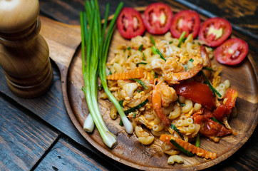 Stir Fried Macaroni Mixed Seafood