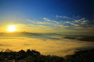 朝焼けと雲海