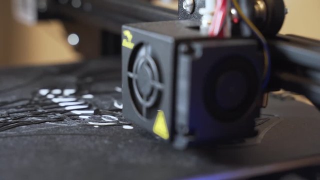4k closeup 3d printing with black fillament 3d printer ender 3 CR10