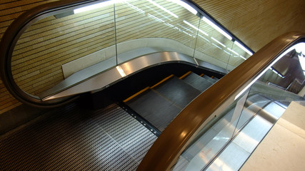 Obraz premium escalator in business center