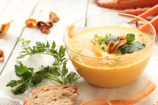 Karottensuppe M&ouml;hrensuppe Karotten M&ouml;hren Suppe