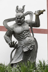 statue of warrior