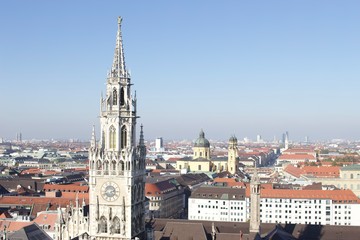 Fototapeta na wymiar view of the city of munich