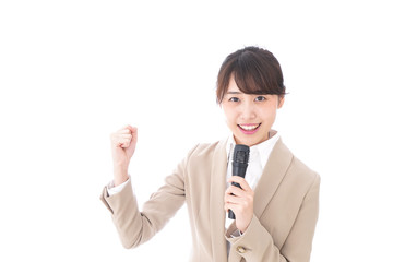 選挙に立候補する女性