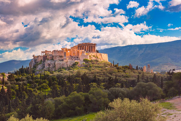 Fototapeta na wymiar Acropolis Hill and Parthenon in Athens, Greece