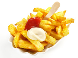 Pommes Frites mit Ketchup