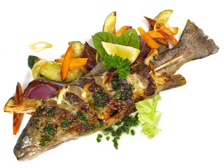 Forelle gebraten - mit Bratkartoffeln und Grillgemüse