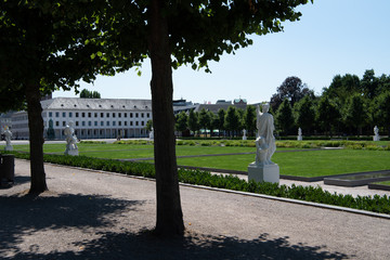 Karlsruhe, Kirche, Schloss, Statuen