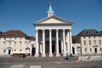 Karlsruhe, Kirche, Schloss, Statuen