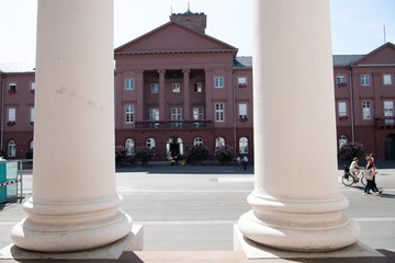 Karlsruhe, Kirche, Schloss, Statuen