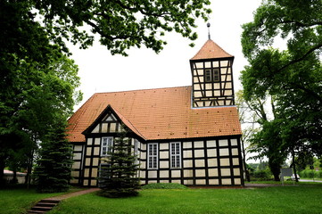 Fototapeta premium Fachwerkkirche in Luckow