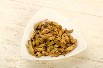Dry cardamom seeds