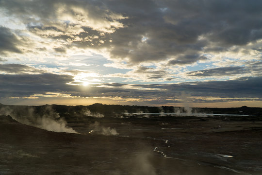 Abendstimmung an hei&szlig;en Quellen auf Island