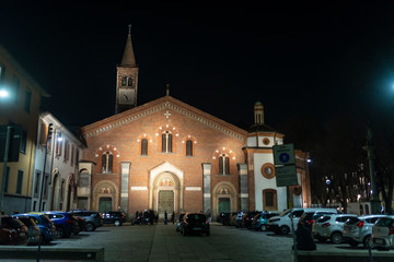 Fototapeta premium Basilica of Saint Eustorgio night lights, Milan