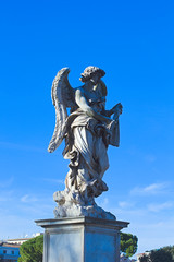 Fototapeta na wymiar Statue of an angel