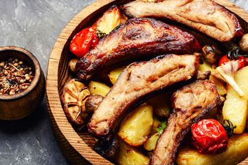 Roasted barbecue pork ribs