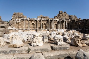 Fototapeta premium The ruins of the ancient city of Side.