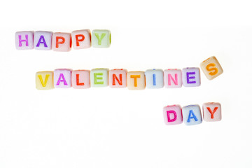 Happy Valentine's Day - Valentinstag - bunter Text auf kleinen Würfeln
