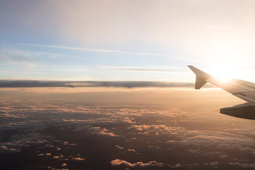 Sonnenuntergang aus dem Flugzeug