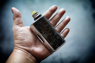 high end black carbon fiber in clear resin regulated box mods with rebuildable dripping atomizer...