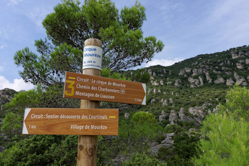 Cirque de Mourèze, Hérault, Languedoc-Roussillon, Occitanie, France