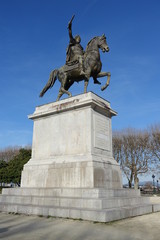 Statue équestre de LOUIS XIV