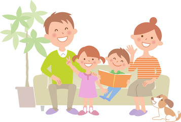 四人家族　ソファ　嬉しい